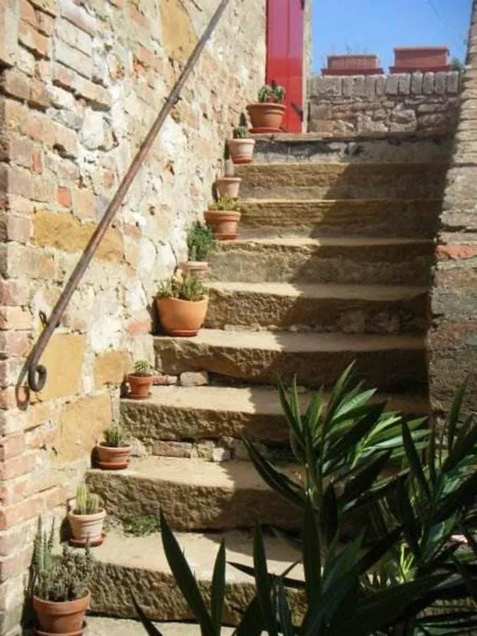 Charming House In Trequanda + Pool Villa
