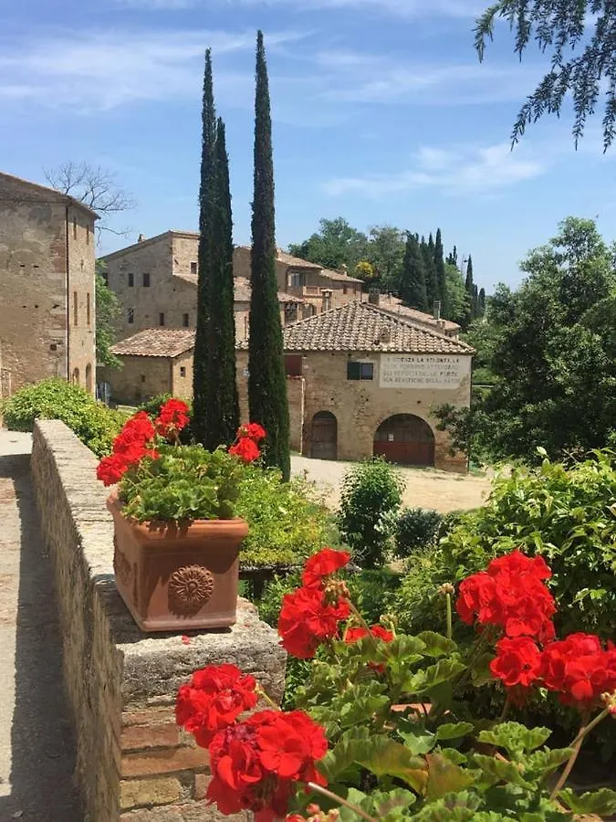 Charming House In Trequanda + Pool Villa 0*,