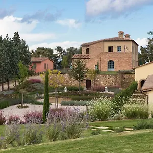 2* Hotel Cignella Garden In Tuscany
